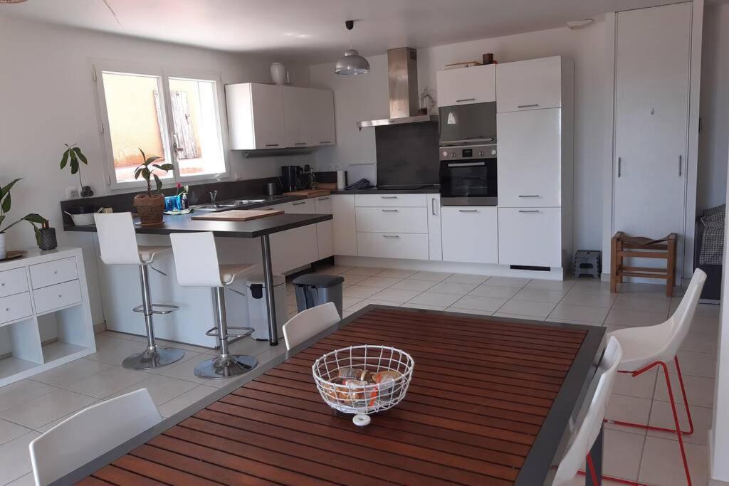 Maison Avec Vue Sur La Mer Et Avec Piscine A Fitou Exterior photo