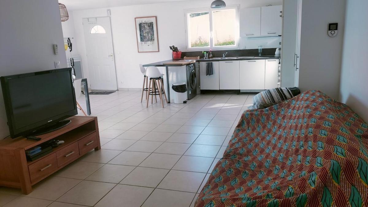 Maison Avec Vue Sur La Mer Et Avec Piscine A Fitou Exterior photo